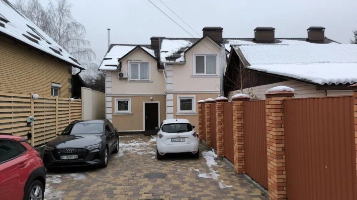 Свой дом в Киеве! Таунхаус с участком 5 соток - фото 1