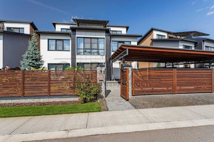 ПРОДАЖ 3 поверхового будинку в престижному КМ Коник 8 соток Сауна - фото 1