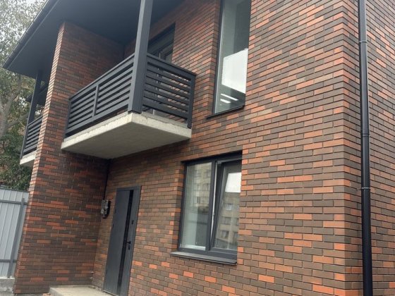 Сучасний Таунхаус З РЕМОНТОМ в місті, поруч зупинка Винница