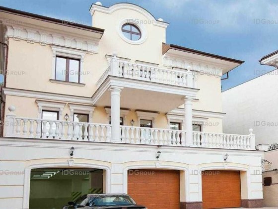 Особняк на Омелютинской Киев