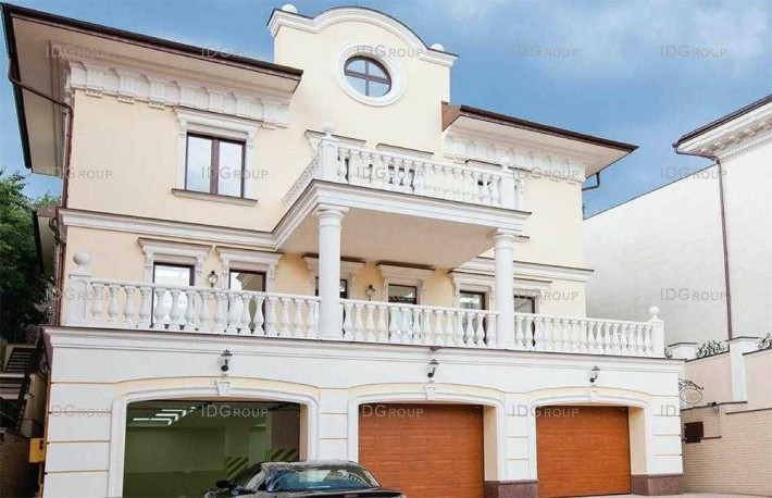 Особняк на Омелютинской - фото 1