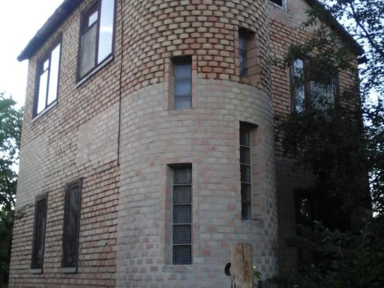 Продам оригинальную  2х этажную дачу Кропивницький