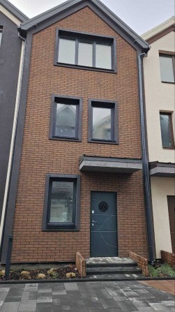 Готовий таунхаус під ремонт - біля Академмістечка, McDonald’s та ТРЦ - фото 1