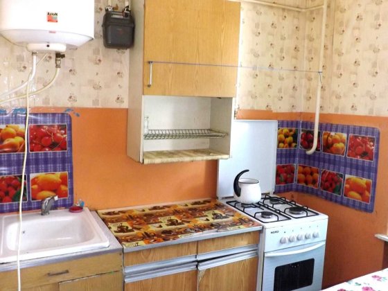 Сдам 2-ком квартиру пгт. Немешаево ул. Заводская ЦЕНТР, этаж 1