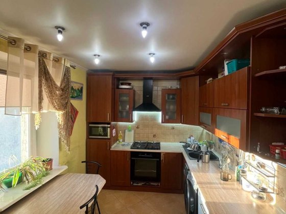 Пропозиція оренди 3х кімн кварт. квартири в НОВОБУДОВІ вул. Винна Гора Винники