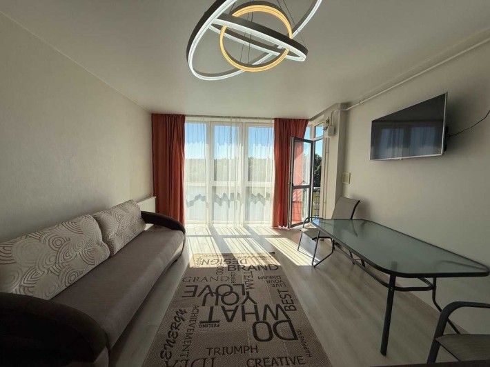 Оренда 1-кімнатної квартири з кухнею-студією в новобудові м. Брюховичі - фото 1