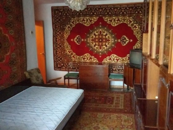 Сдам на один год двухкомнатную квартиру со всеми удобствами. Каравелове