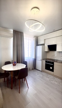 Свежий ремонт! Только закончили! Сдам студию+спальня 46 Жемчужина. - фото 1