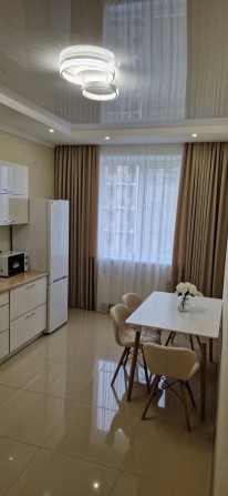 Довгостроково 1-кімнатна квартира на Таірово , ЖК 40 Перлина
Велика зр - фото 1