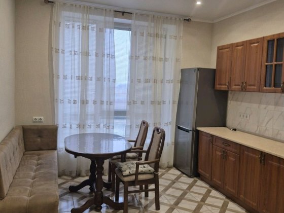 Сдам 1кв. ЖК Парк Фонтанов (возле ТРЦ. Ривьера) Ліски