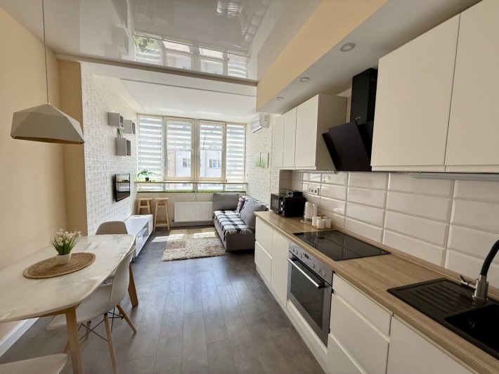 Короткострокова оренда (1-2-3 місяці), 1-кімнатна квартира , Радужний - фото 1