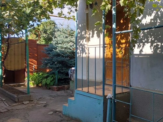 Довгострокова оренда частини приватного будинку ФОНТАНКА-2,БЕЗ ТВАРИН. Фонтанка