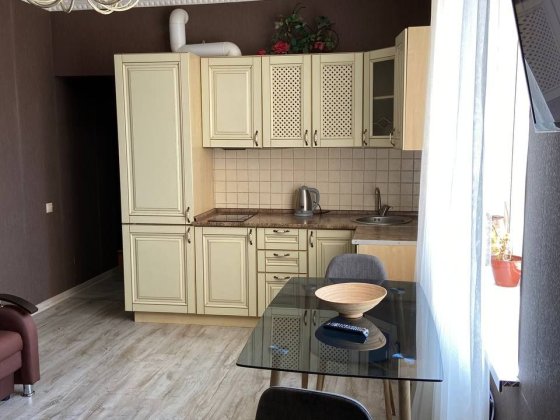 Совиньон , Академ городок . Парковка . Студия,на длительный срок Бурлачья Балка