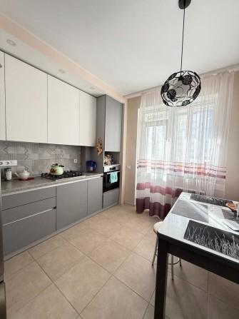 Оренда однокімнатної квартири в новобудові. Вул. Полтавська. - фото 1