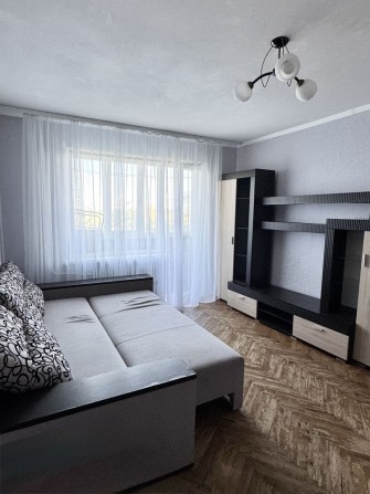 Простора 2-кімн. Лівий берег 9 мкр(маг.Велес), 4/9 - фото 1