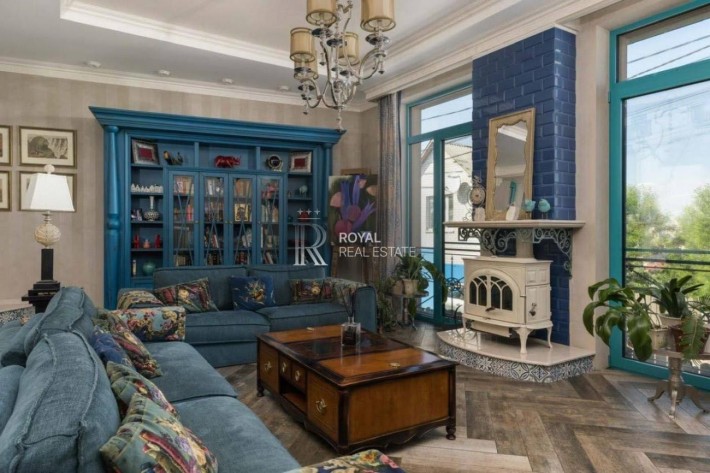 Продажа Дом 4к 340м2 Батыева Гора Локомативная 42а з Гаражом с Терасой - фото 1