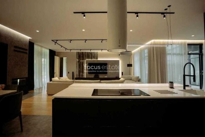 Продаж/Елітний будинок/Оболонь/Італійський квартал/ КДТ Чорнобилець - фото 1