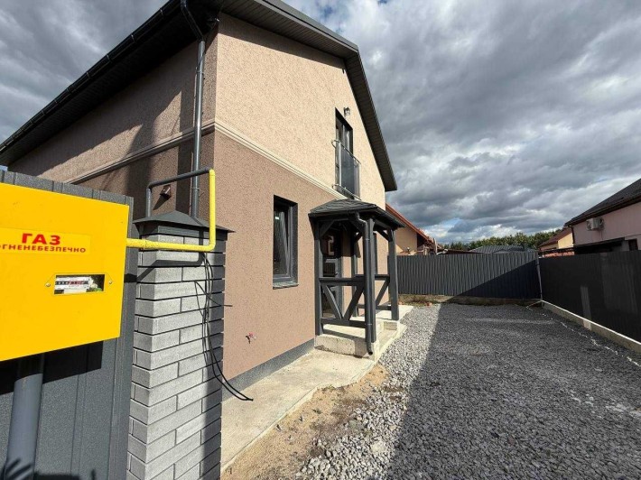 Продаж двоповерхового будинку! Газове опалення, ділянка, 4 кімнати - фото 1