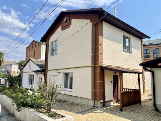 Будинок в центрі міста з приватизованою земельною ділянкою 2 сотки Вінниця