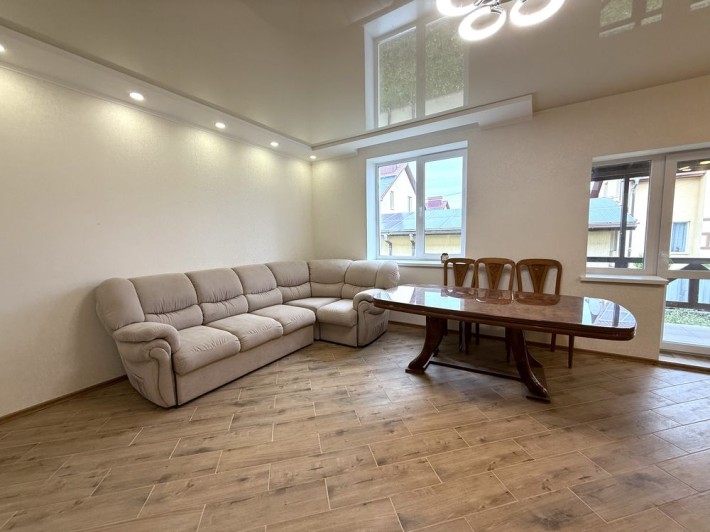 Продаж таунхауса з ремонтом - фото 1