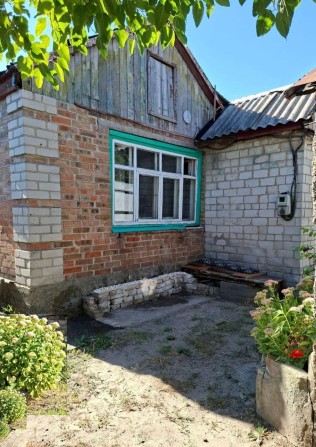 Продам дом под ремонт жм Северный - фото 1