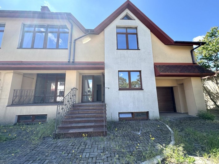 Продажа Таунхауса в центре города - фото 1