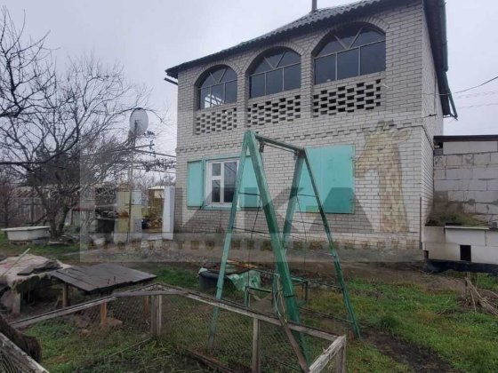 Продам будинок в Солов'їній рощі.