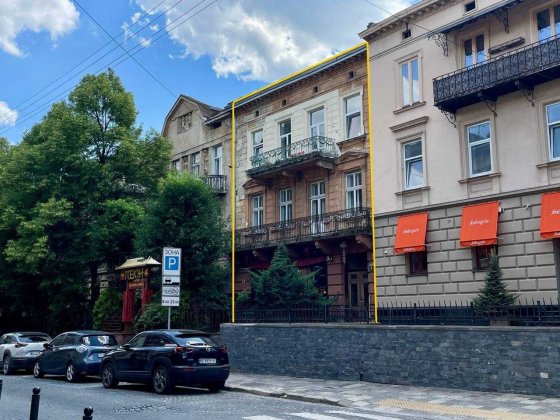 Продаж австрійської кам'яниці в центрі Львова на вул. Грушевського, 8 Львов