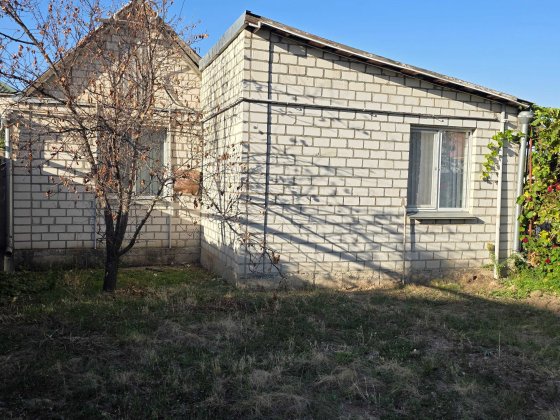 Продаю будинок мікрорайон Широка Балка всі зручності гараж земля Миколаїв