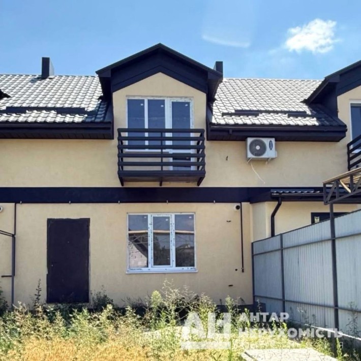 Продається 2 поверховий таунхаус , с. Гірниче - фото 1