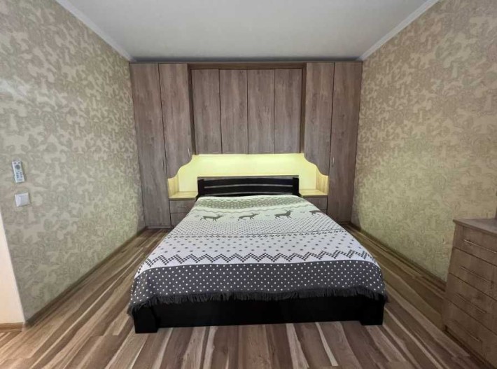 Продам дом в Центре Вул.Бородинская(Вартовых неба) БЕЗНАЛ - фото 1