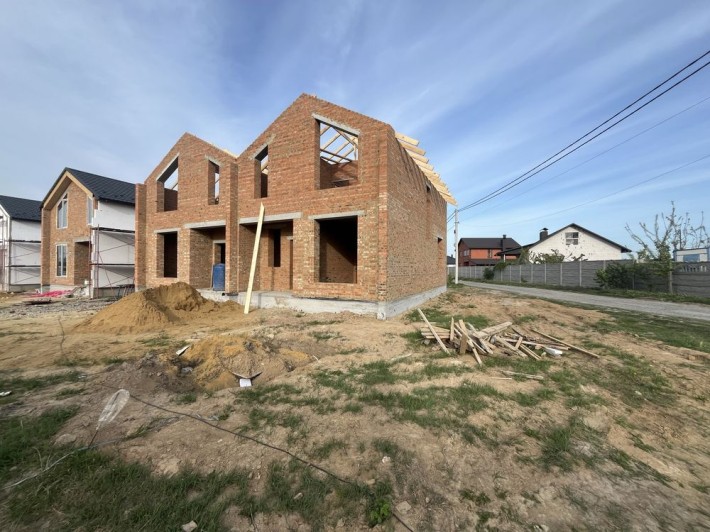 Продаж 2 поверхового Дуплексу, район Академічний. - фото 1