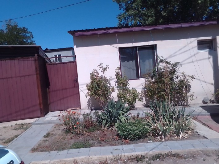 Продаю дом в городе.Срочно торг. - фото 1