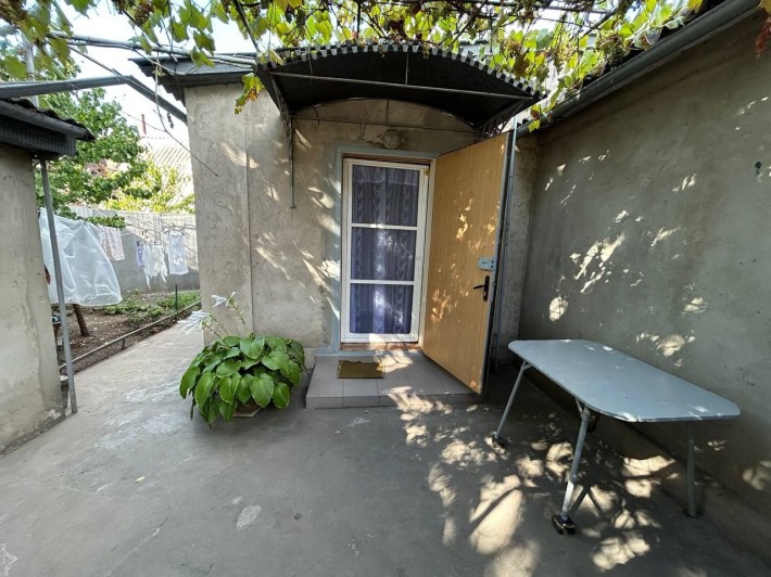 Продам будинок з окремим двором і гаражем - фото 1