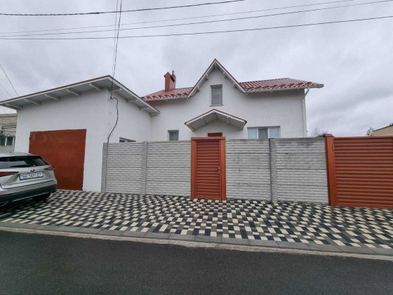 Продаж сучасного будинку  в Ш.Бальці(привт.земля 5 соток,.0% рієлтор. Николаев