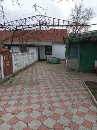 Дом в Николаеве, район Октябрьский ост. Жукова. - фото 1