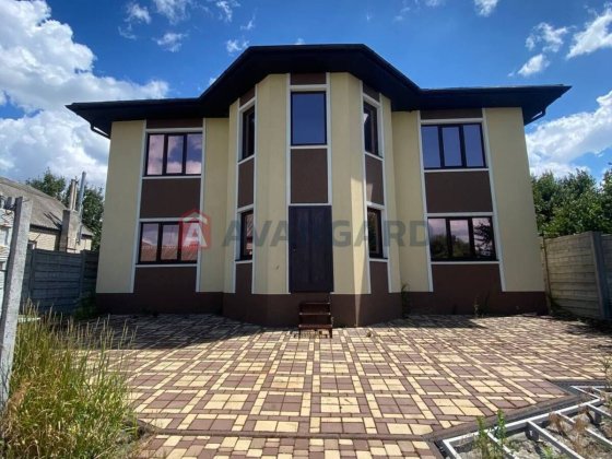 Продаю великий будинок на березі ріки Самара Дніпро