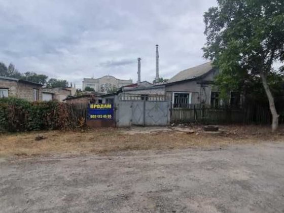 Продам дом с участком по ул.Кишиневская.