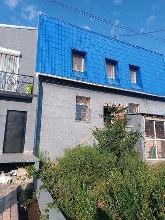 Продаю будинок в центрі - фото 1