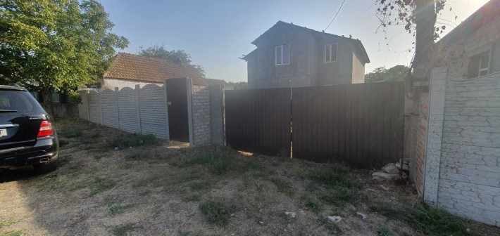 Продається приватний будинок з зем. діл. 5 соток (без посередників). - фото 1