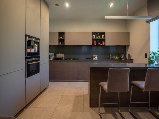 Комисия 0%|Продам 6к с подвалом, автономный дом, Прорезная 38, Киев Петропавловская Борщаговка