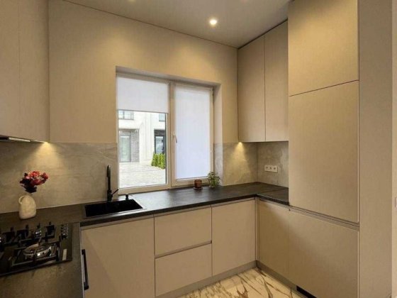 Таунхаус з ремонтом / Центр Петропавлівської Борщагівки/БЕЗ КОМІСІЇ Петропавловская Борщаговка