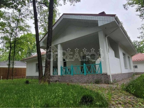 Офис продаж поселка Форест реализует дом с ремонтом Харьков