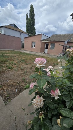 Продаж будинок з ремонтом для родини - фото 1