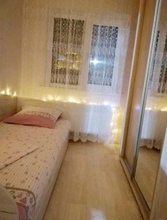 Продам часть дома со своим двором и заездом - фото 1