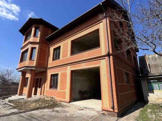 Продается дом котедж хороший Торг реальному покупателю Миколаїв