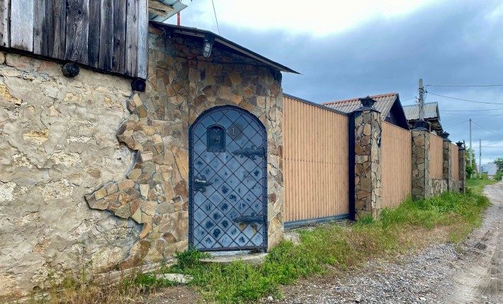 Продается дом с участком  на Старом Водопое недалеко от реки. Торг! С2 - фото 1