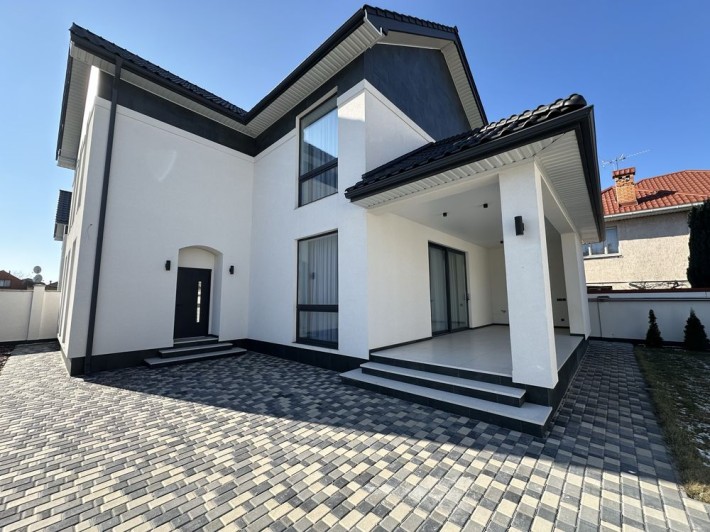 Новый современный дом на Фонтане - фото 1