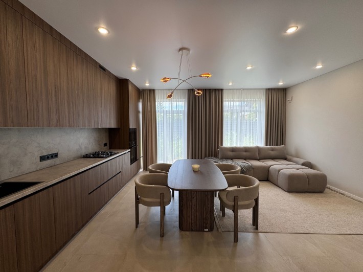 Продаж особливий будинок з ремонтом Софіївська Борщагівка без комісії - фото 1