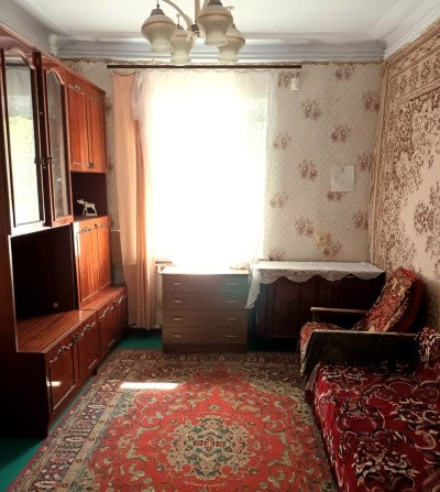 Продаю дом на ЮТЗ в хорошем районе - фото 1